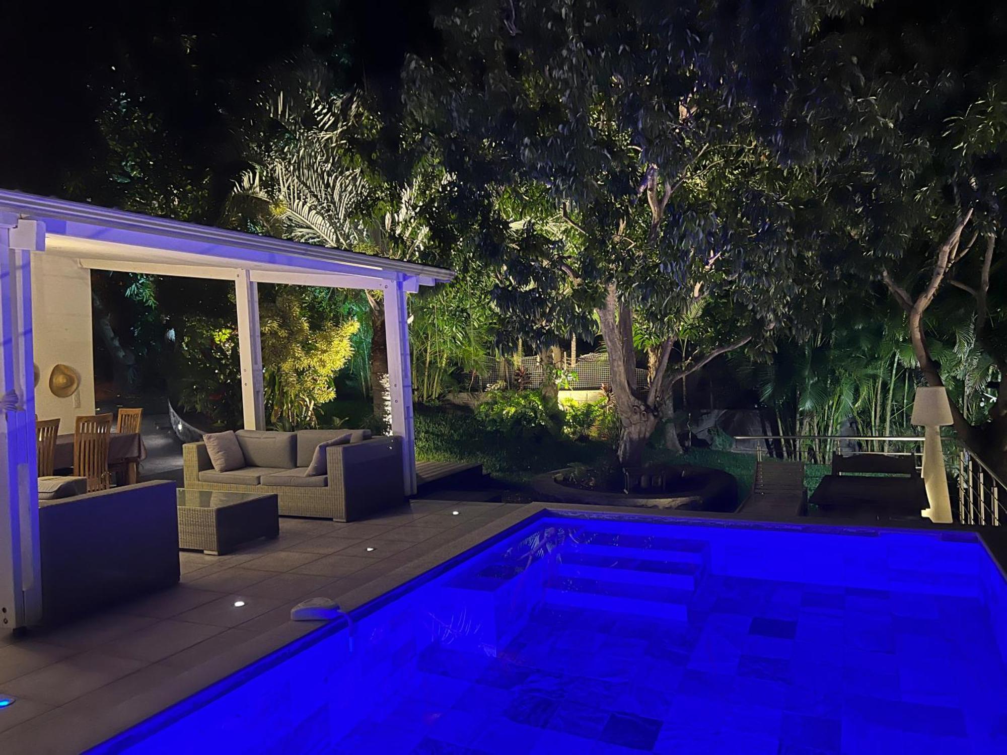 Villa Tropicale - Meuble De Tourisme 4 Etoiles Saint-Gilles-les Bains Kültér fotó