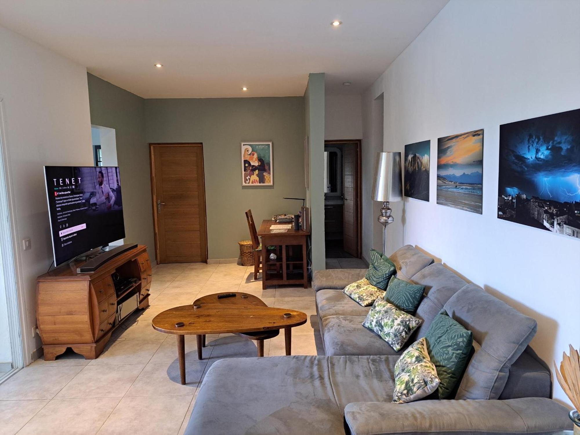 Villa Tropicale - Meuble De Tourisme 4 Etoiles Saint-Gilles-les Bains Kültér fotó