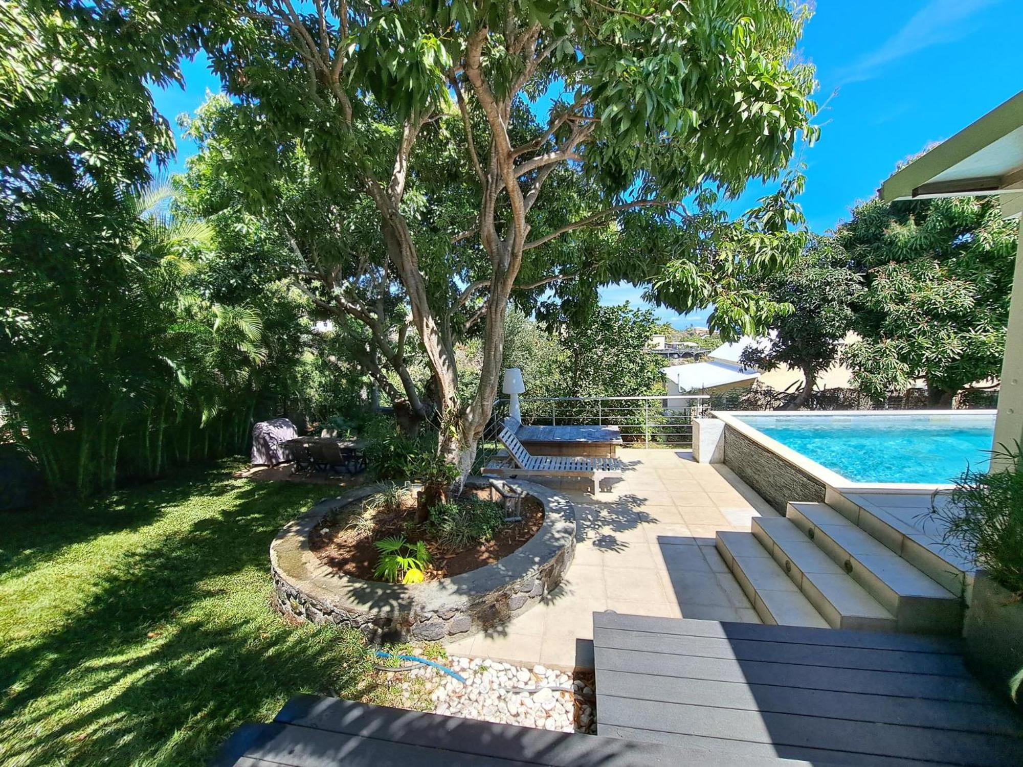 Villa Tropicale - Meuble De Tourisme 4 Etoiles Saint-Gilles-les Bains Kültér fotó