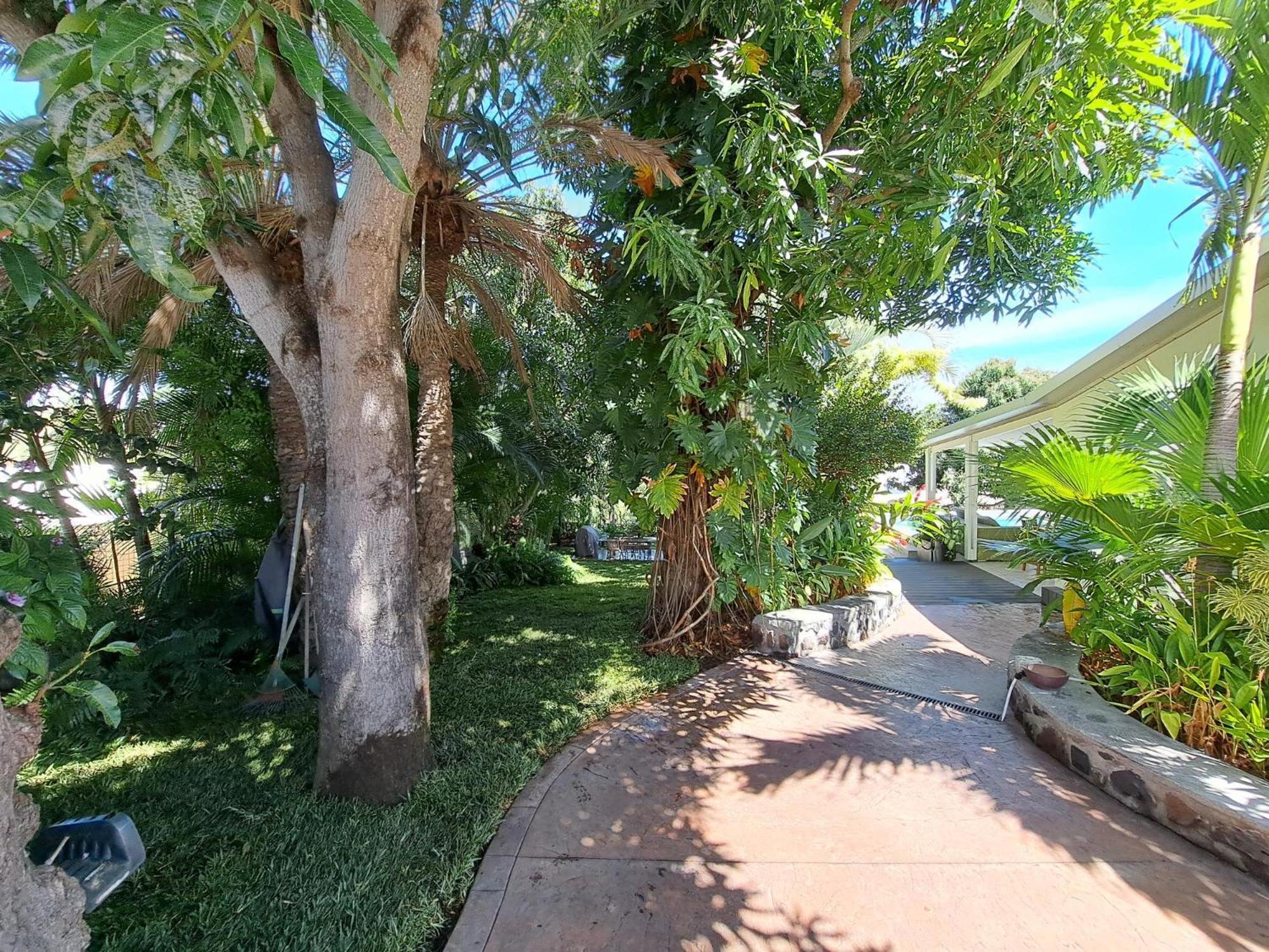 Villa Tropicale - Meuble De Tourisme 4 Etoiles Saint-Gilles-les Bains Kültér fotó