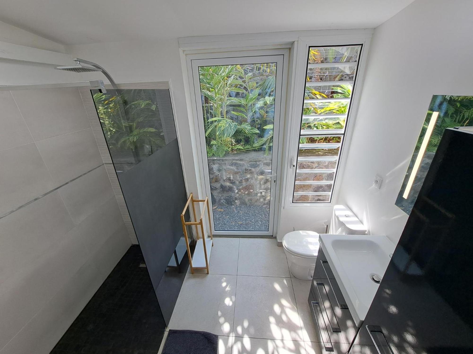 Villa Tropicale - Meuble De Tourisme 4 Etoiles Saint-Gilles-les Bains Kültér fotó